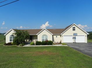 737 Doc Adams Rd, Mount Vernon, KY 40456