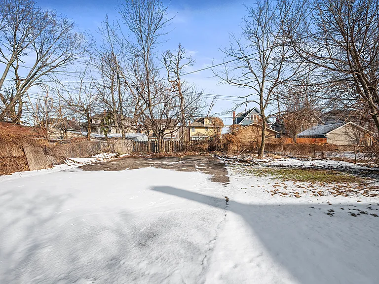 11115 Wade Park Ave — Photo 38