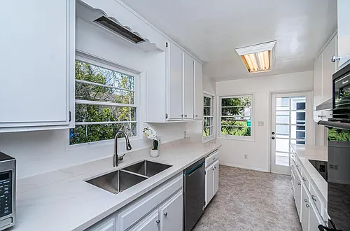 5840 La Jolla Hermosa Ave Photo 1