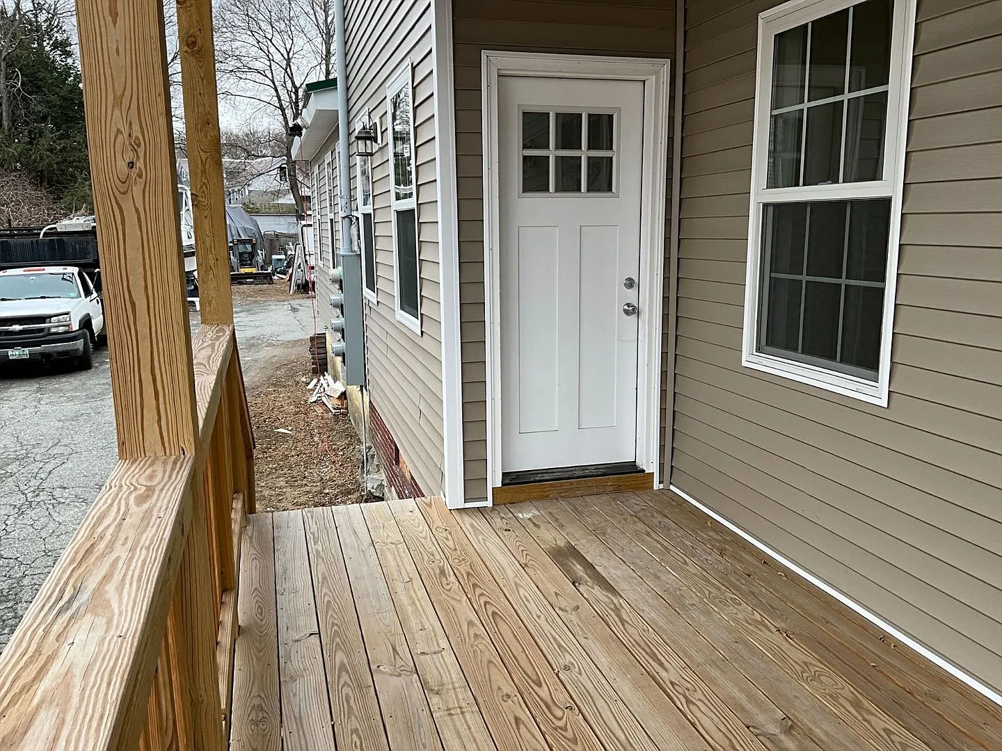 Beautiful 2-3 bedroom apartment on Elm St — Photo 4