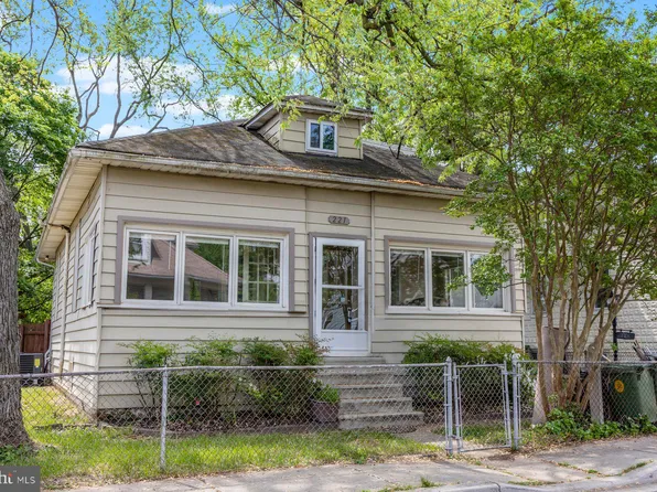 221 Audrey Ave, Baltimore, MD 21225