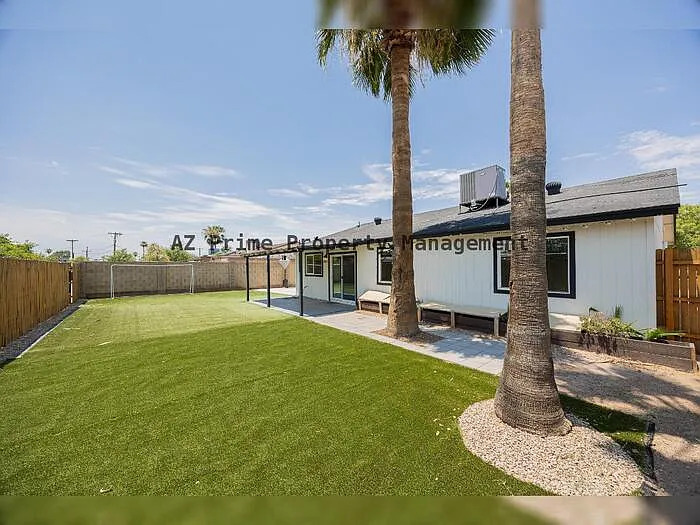 2519 W Vineyard Rd — Photo 22