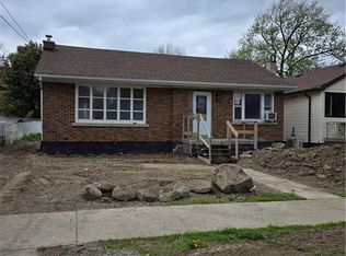 300 E 43rd St, Hamilton, ON L8T3C7