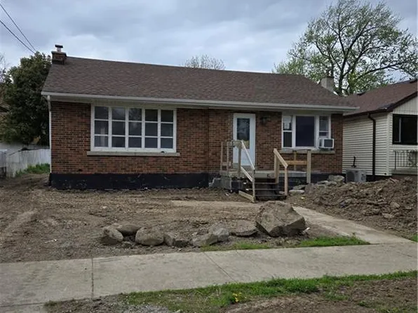 300 E 43rd St, Hamilton, ON L8T 3C7