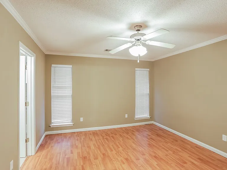 7632 Woodshire Dr — Photo 11