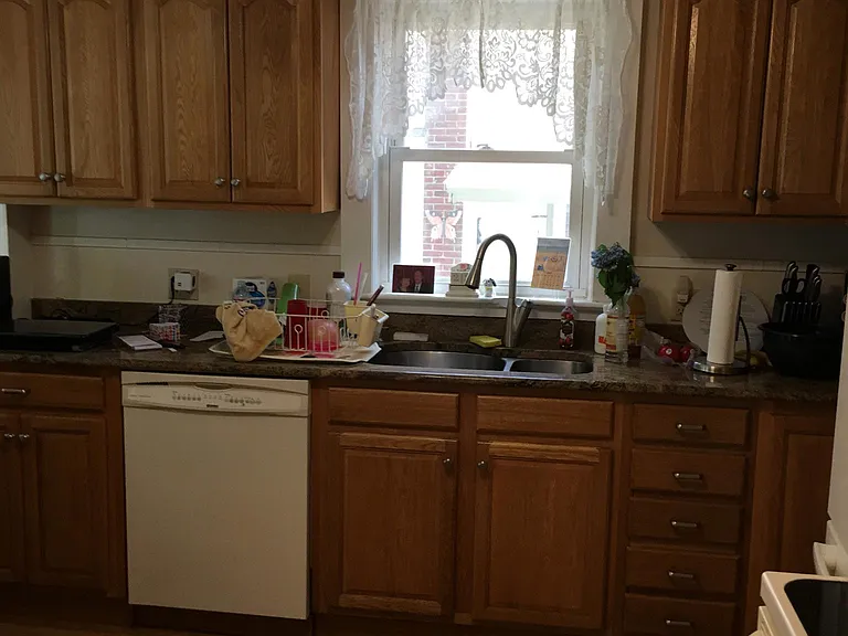 31 Ball Ave — Photo 16