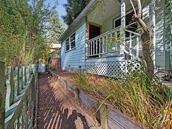 3rd image of 14701 Old Cazadero Road