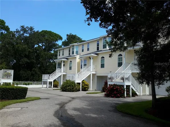 287 Orange St S APT 104, Palm Harbor, FL 34683