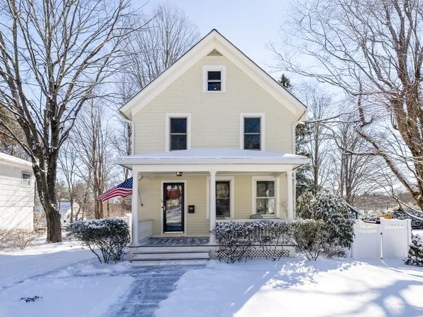 16 Chestnut Grove Road, Watertown, CT 06795