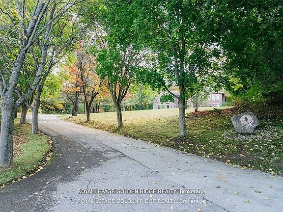 2nd image of 8 Greenvalley Cir