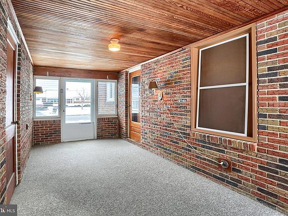 5th image of 678 Littlestown Rd