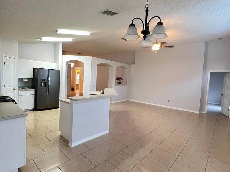 13709 Staghorn Rd — Photo 12