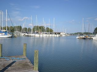 88 Greens Cove Rd, Deltaville, VA 23043