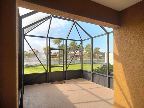 Screened-in Lanai