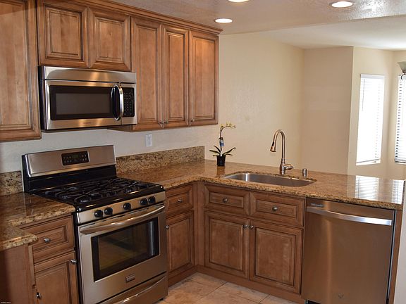3rd image of 867 Paseo Serenata