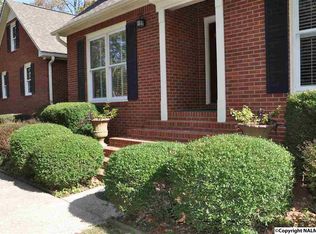 1867 Martha Ln NE, Arab, AL 35016