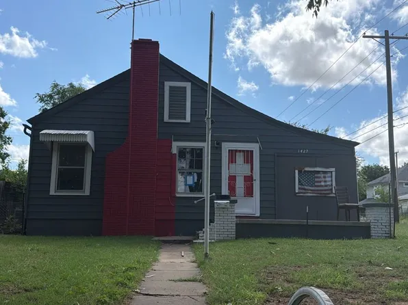 1427 S 14th St, Chickasha, OK 73018