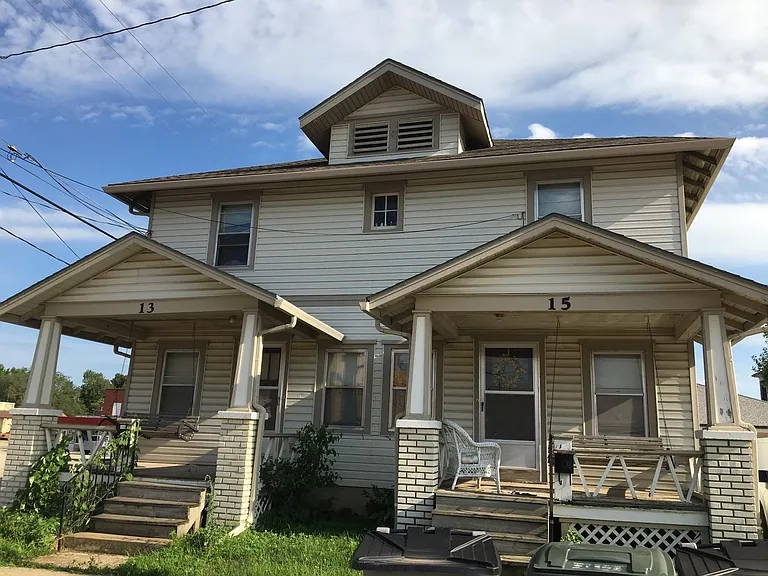 15 W 10th Ave — Photo 1
