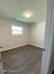 403 Myna Dr — Photo 5