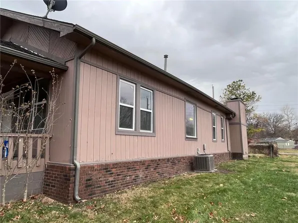 1214 S Judson St, Fort Scott, KS 66701