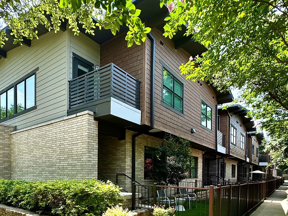 1st image of 5625 Belmont Ave #134
