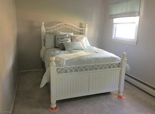 113 Marne Rd, Hopatcong, NJ 07843