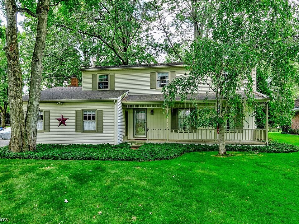 1st image of 651 Deerwood Dr
