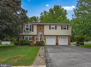 220 E Carpenter Ave, Myerstown, PA 17067