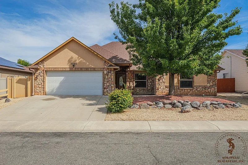 3090 Aberdeen Ln