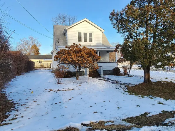 101 Oak Ave, Matamoras, PA 18336