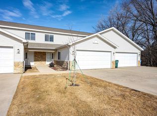 302 Mine Rd, Baraboo, WI 53913