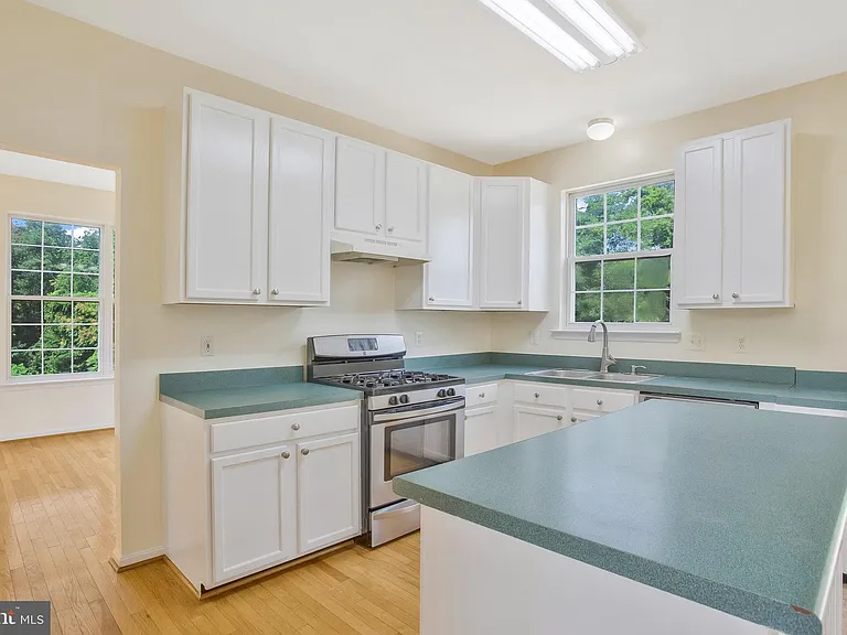 9112 Granite Ct — Photo 25