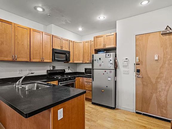 3rd image of 4343 3rd St #219