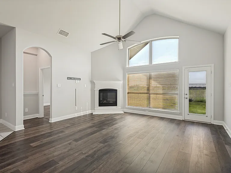 328 Van Buren Dr — Photo 11