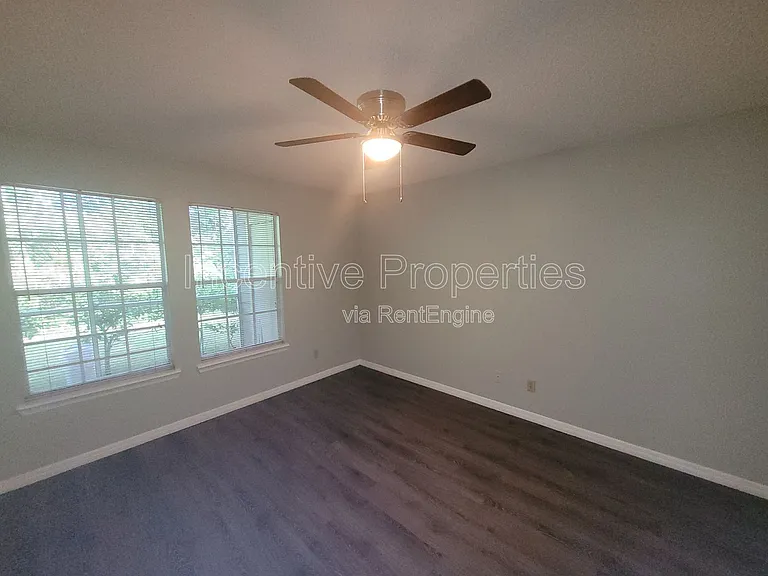 5956 Westgate Dr #102 — Photo 12