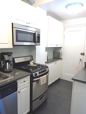 Rented by Metropolitan Equities | media 10