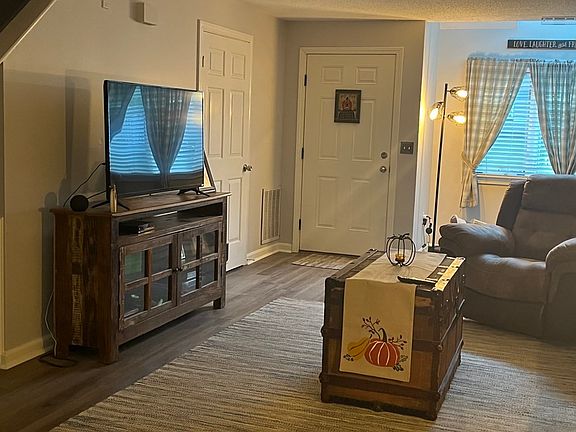 4th image of 70 Pleasant St Unit 49