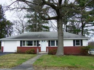 3 Louise Ave, Methuen, MA 01844