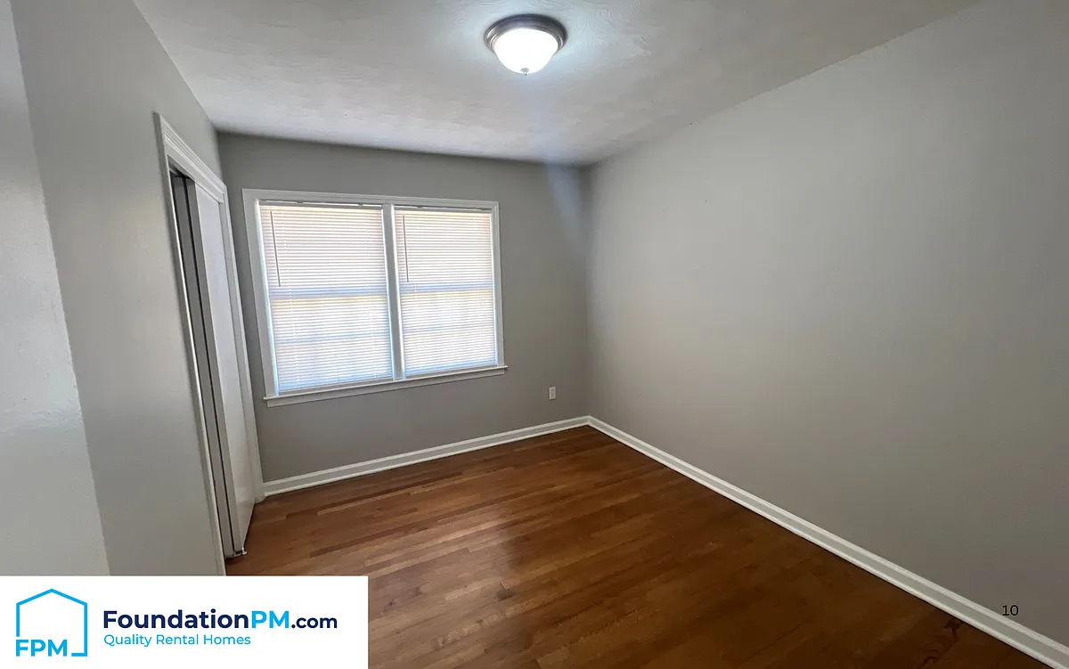 Building Photo - 3503 W Deerwood Ave