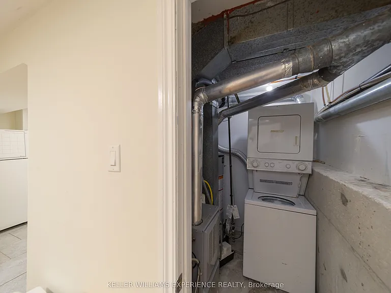 98 Cundles Rd E #LOWER LVL — Photo 12