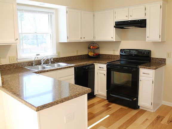 5th image of 6751 Caribou Cir