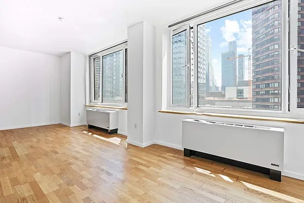 Rented by Sotheby's International Realty | media 6