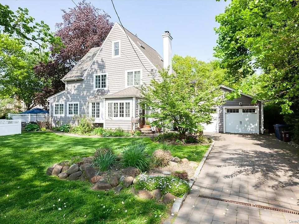 3305 211th Street, Bayside, NY 11361 Zillow