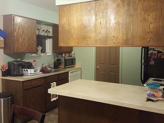 2nd image of 2308 Sherwood Ln
