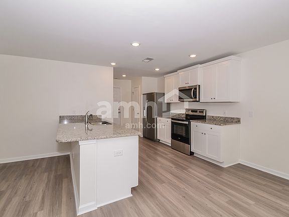 5th image of 1309 John Swann St