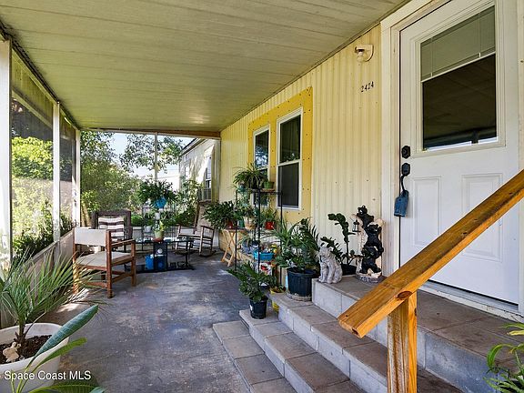 3rd image of 2424 Elsie Cir