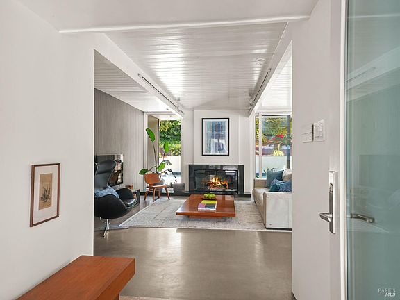 4th image of 1284 Idylberry Road