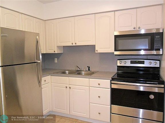 2nd image of 3042 NE 13th Ave #2