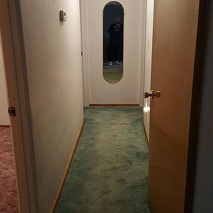 4th image of 360 Chapman Dr W
