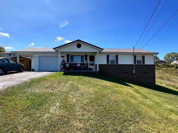 193 Henley St, Castlewood, VA 24224